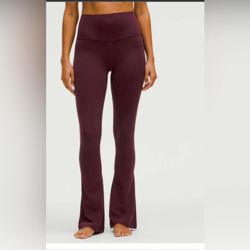 Lululemon Align  Mini Flare Pant -Garnet Leggings 
Size 6 
Inseam 30 inch -Short